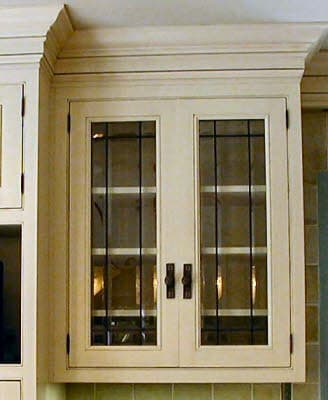 Kitchen studio stained glass — second view